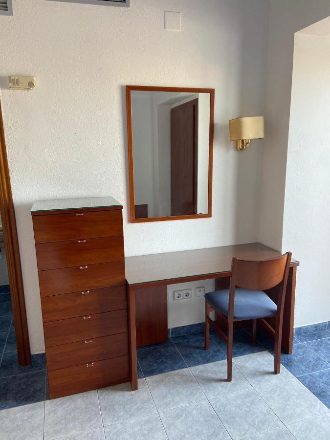 Clipper Affiliated By Fergus "Youth Recommended" Lloret de Mar Bagian luar foto